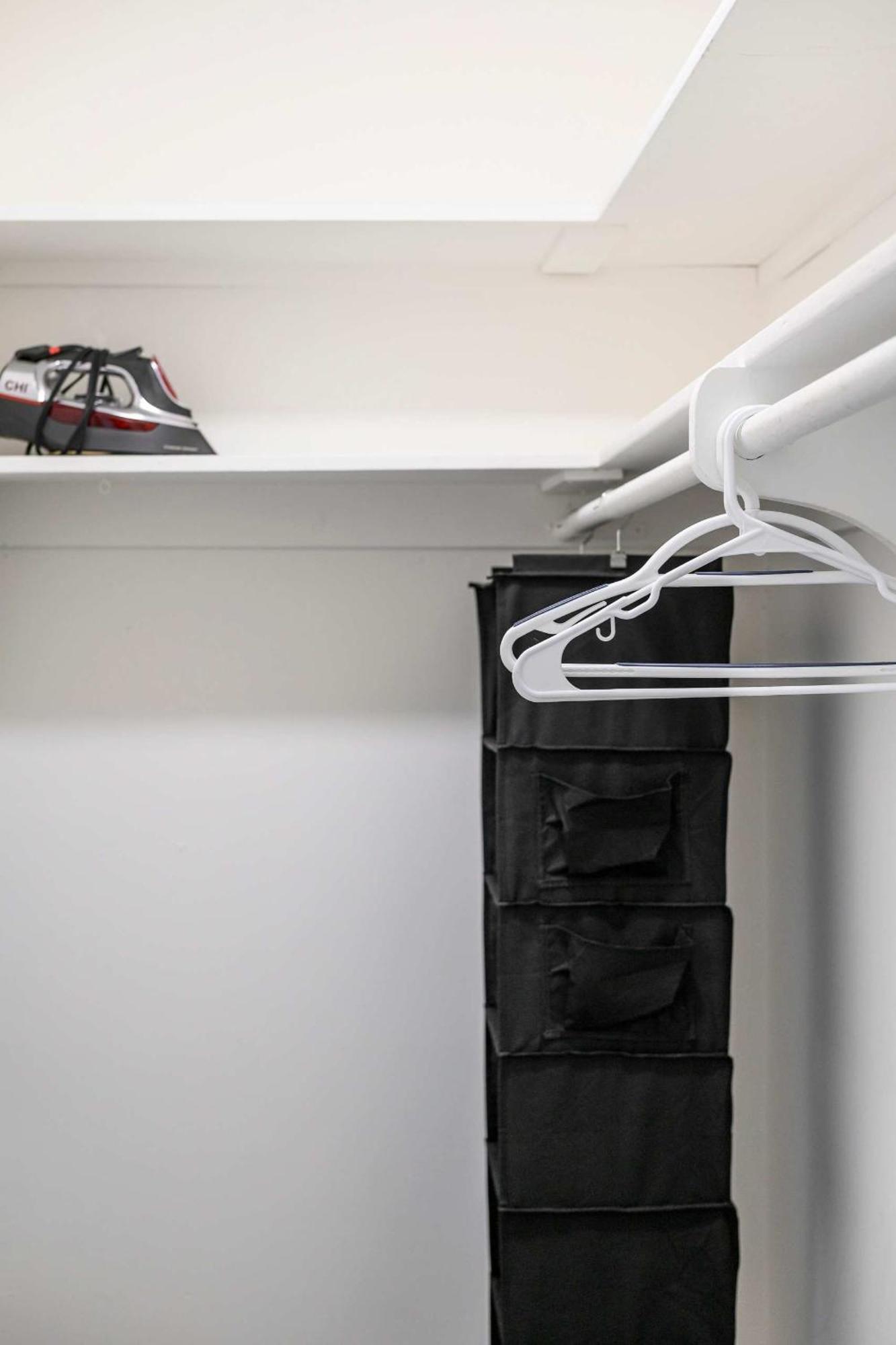 New Renovated 2B2B Apt Self Checkin Free Parking 1 帕萨迪纳 外观 照片